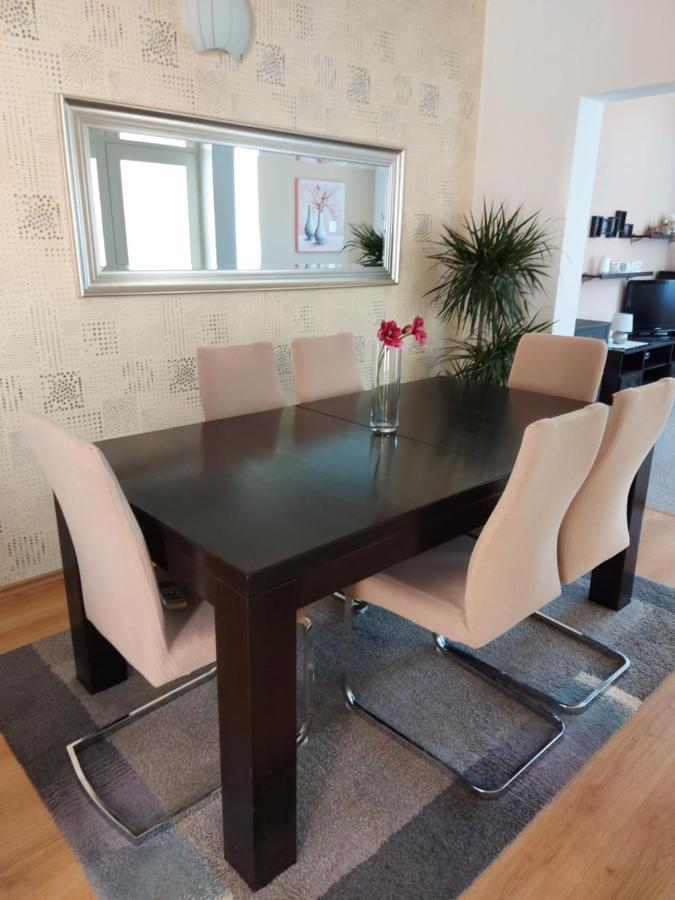 Apartman Larisa Appartement Kampor Buitenkant foto