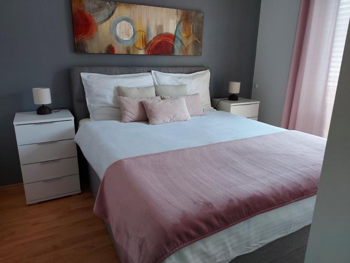 Apartman Larisa Appartement Kampor Buitenkant foto