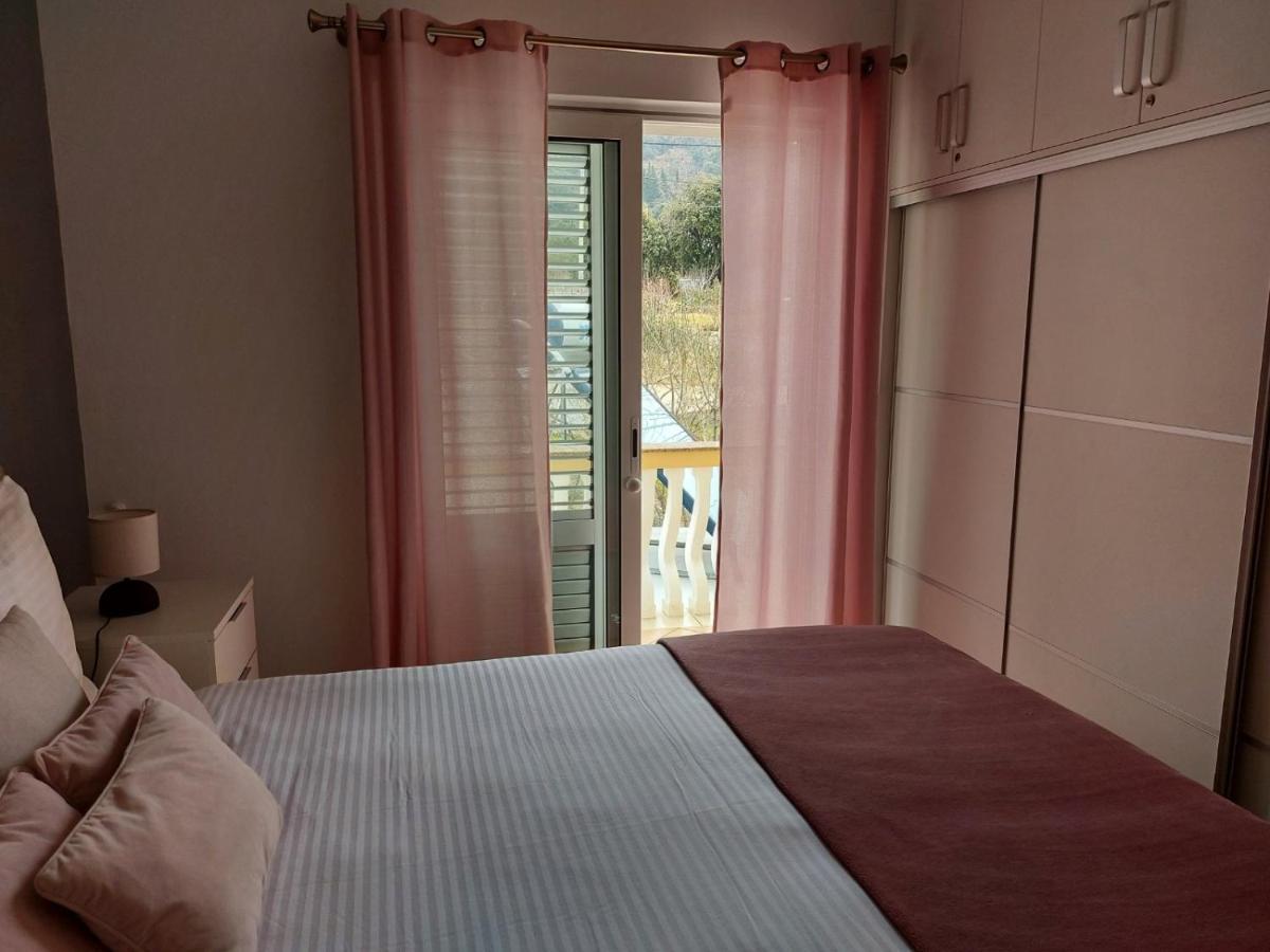 Apartman Larisa Appartement Kampor Buitenkant foto